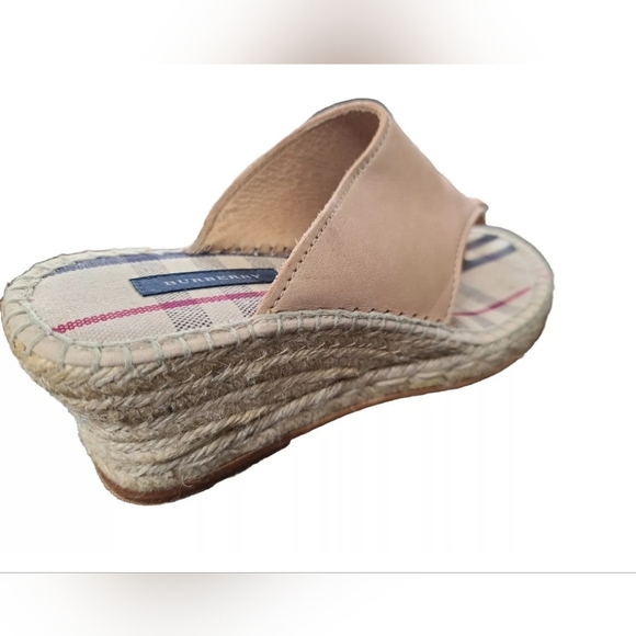 Burberry Tan Nova Check Wedge Sandal Espadrille EU 39 US 8 Summer Open toe Shoe - Picture 3 of 5